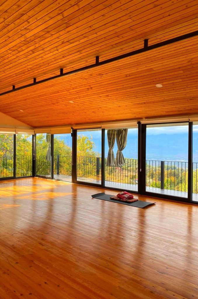 dharmapur yoga salonu